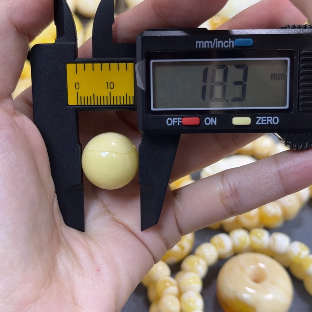 琥珀未镶嵌手串……