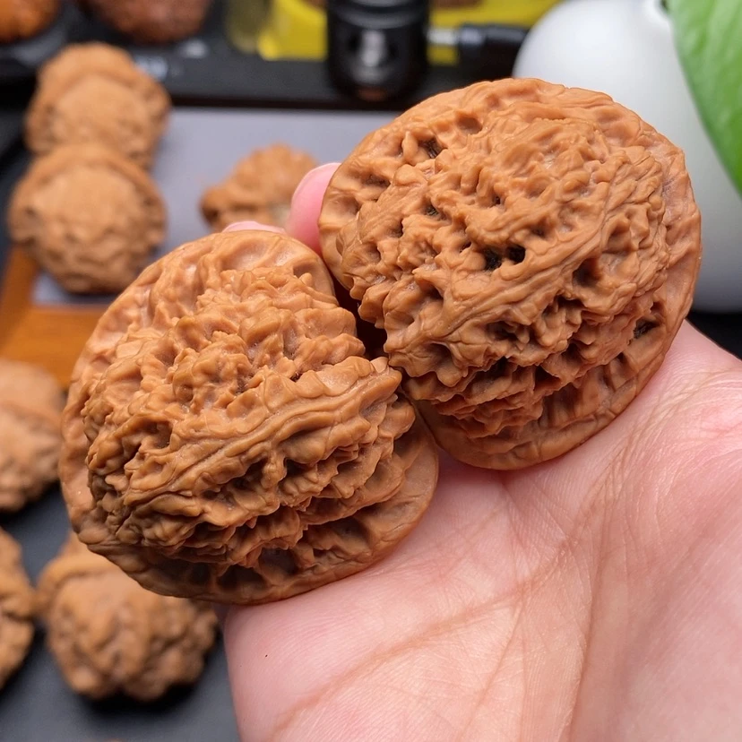 【闪购商品】文玩核桃把件南江全品44