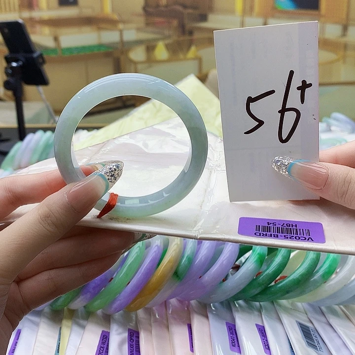 翡翠未镶嵌手镯kk