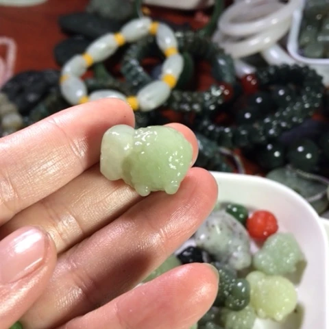 未镶嵌和田玉(糖玉)手机链.*