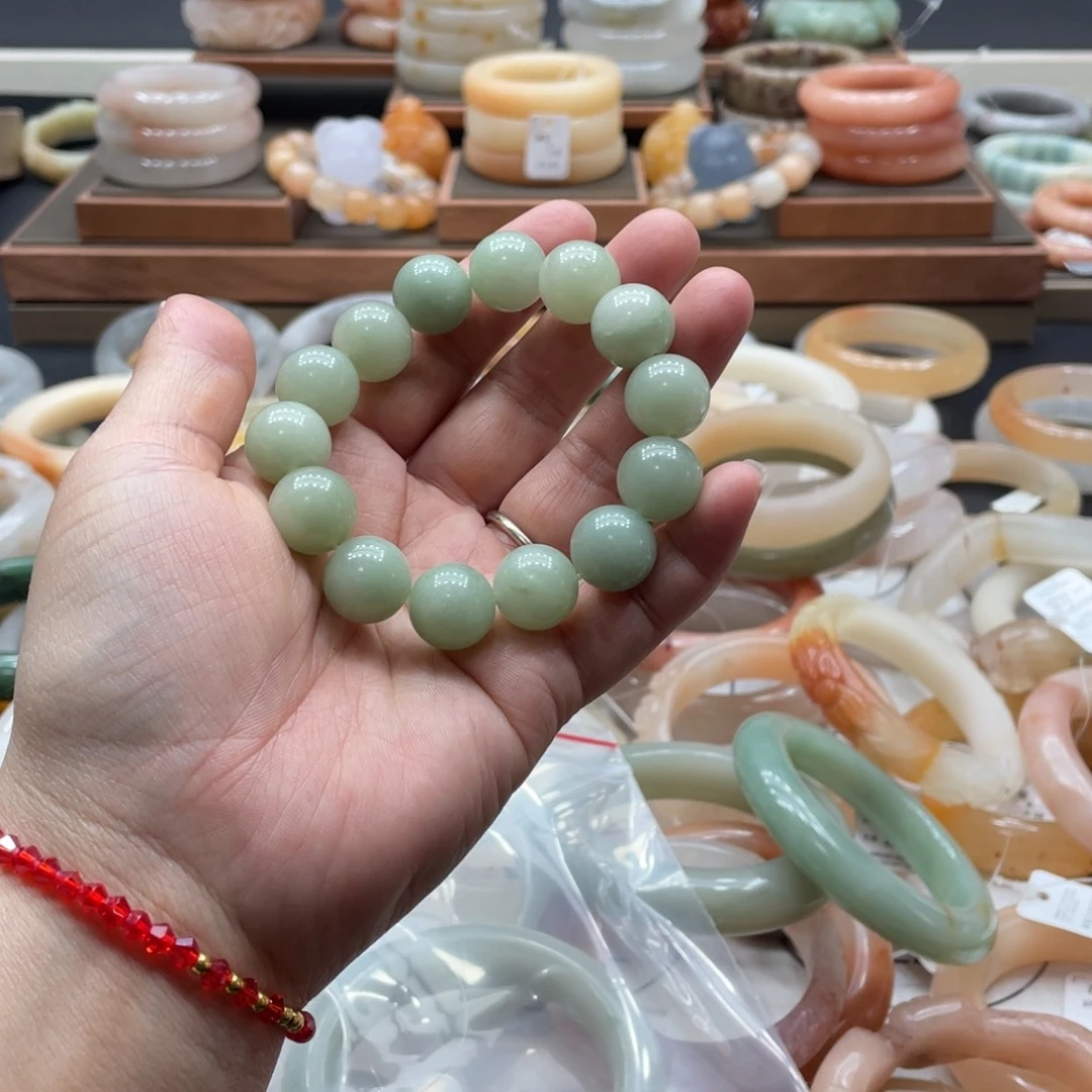 石英质玉手镯未镶嵌大*