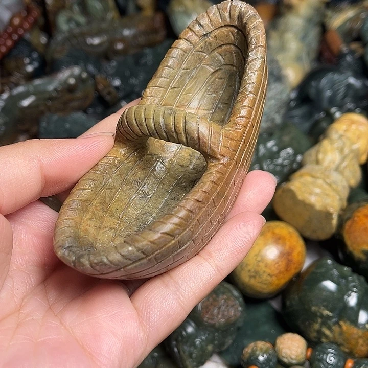 岫岩河磨玉（透闪石质玉）未镶嵌挂件