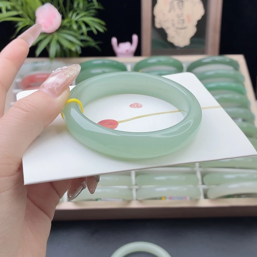 石英质玉未镶嵌手镯5758