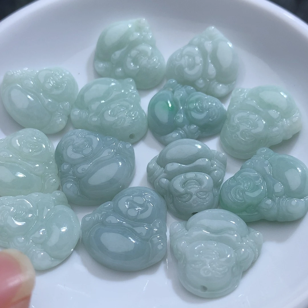 翡翠未镶嵌颈饰多样性发1个