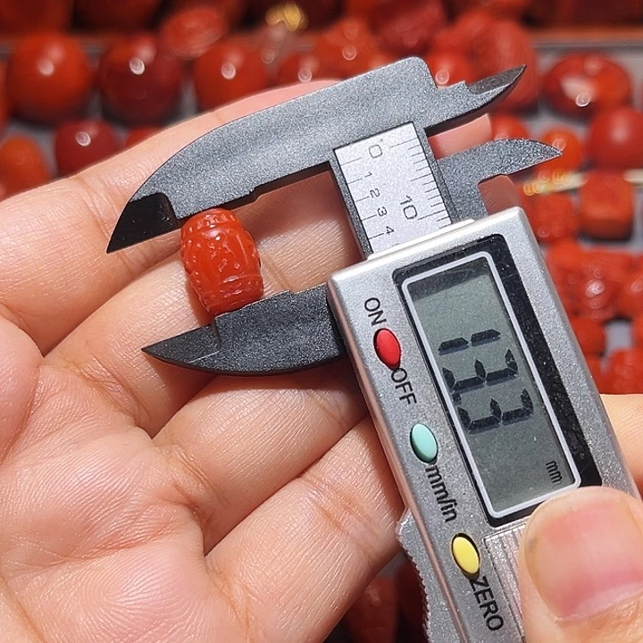 南红玛瑙未镶嵌配饰六字真言桶珠9.8mm