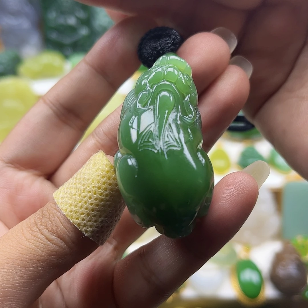 和田玉（碧玉）未镶嵌颈饰