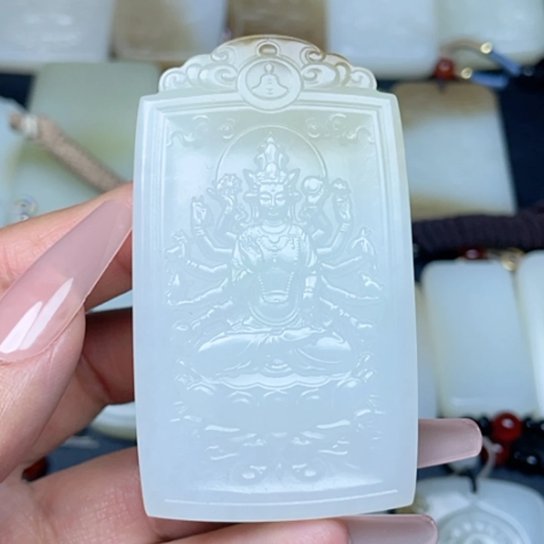 【闪购商品】颈饰未镶嵌和田玉