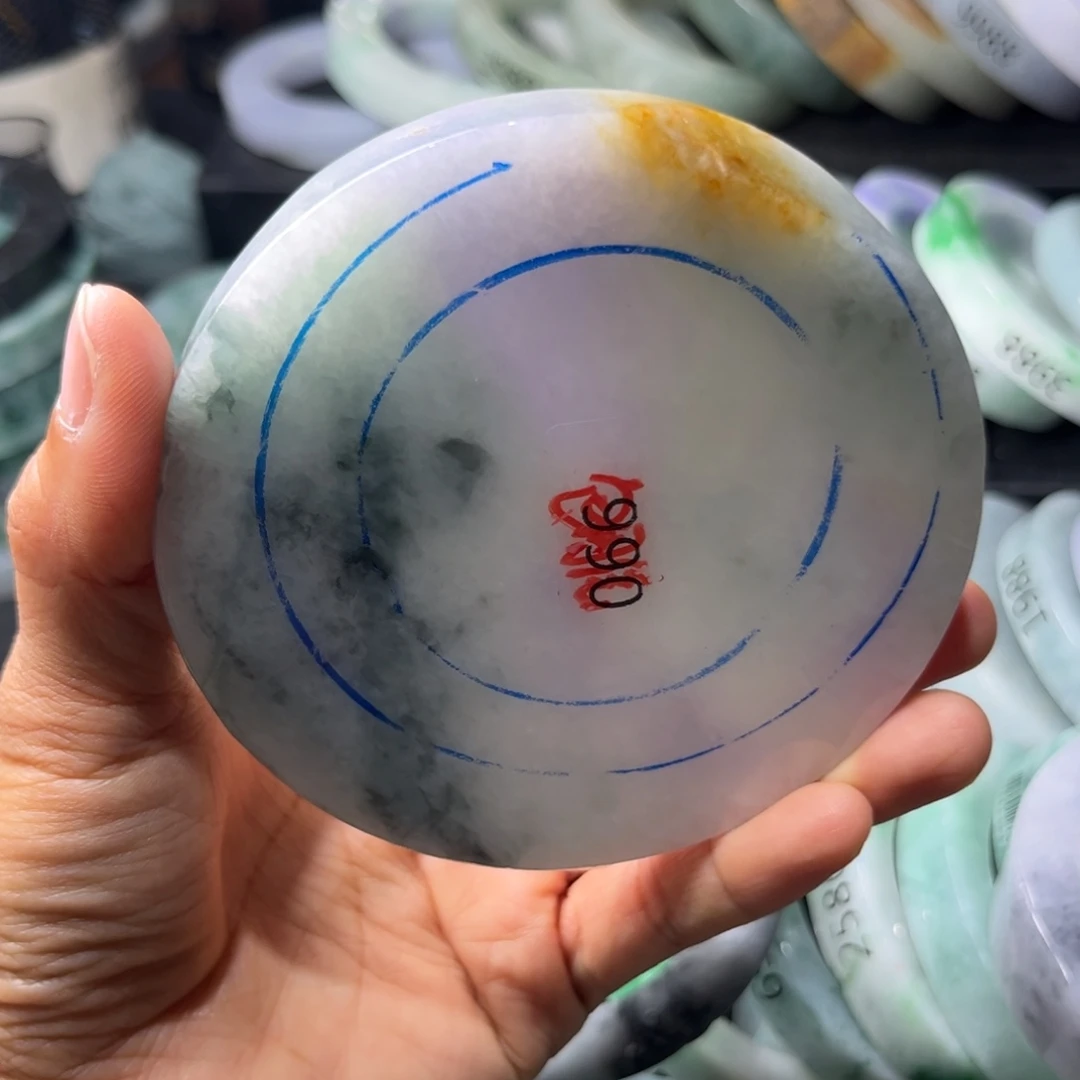 未镶嵌翡翠手镯定制翡翠