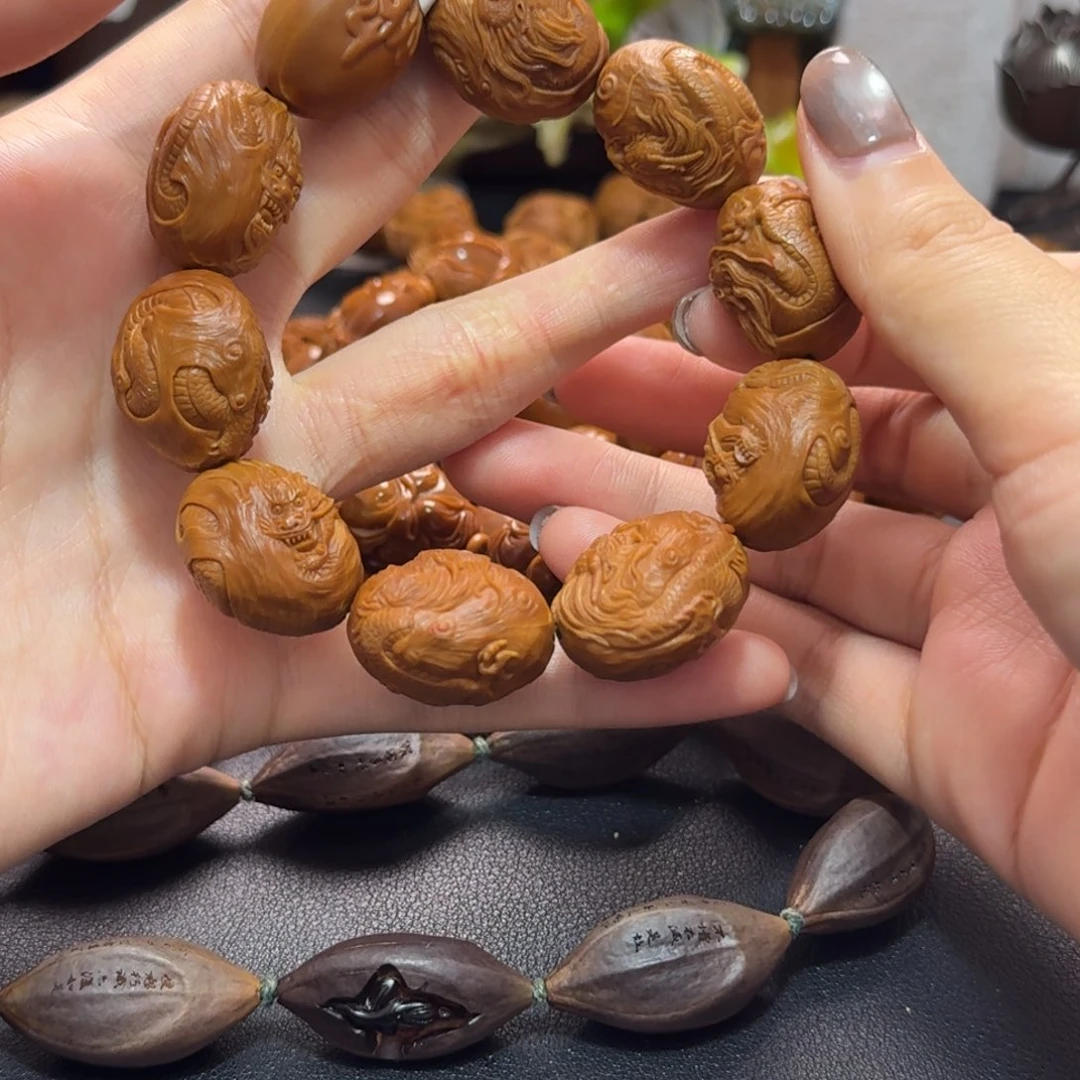 手串橄榄核雾中龙