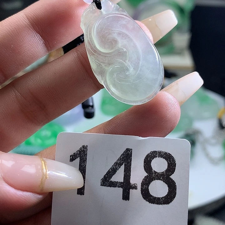 翡翠未镶嵌吊坠(赠链)翡翠