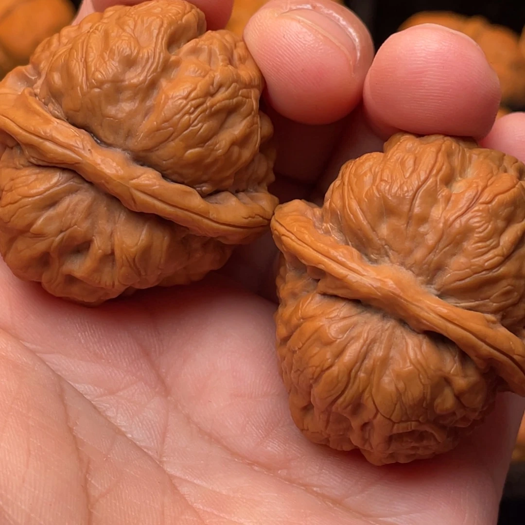 文玩核桃把件40尺寸蛤蟆头