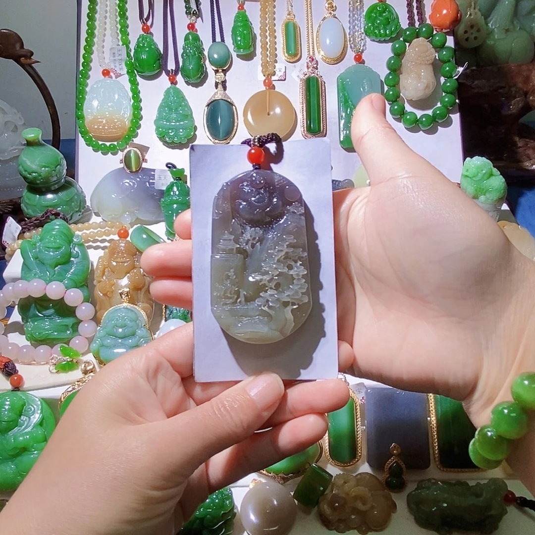 和田玉未镶嵌颈饰