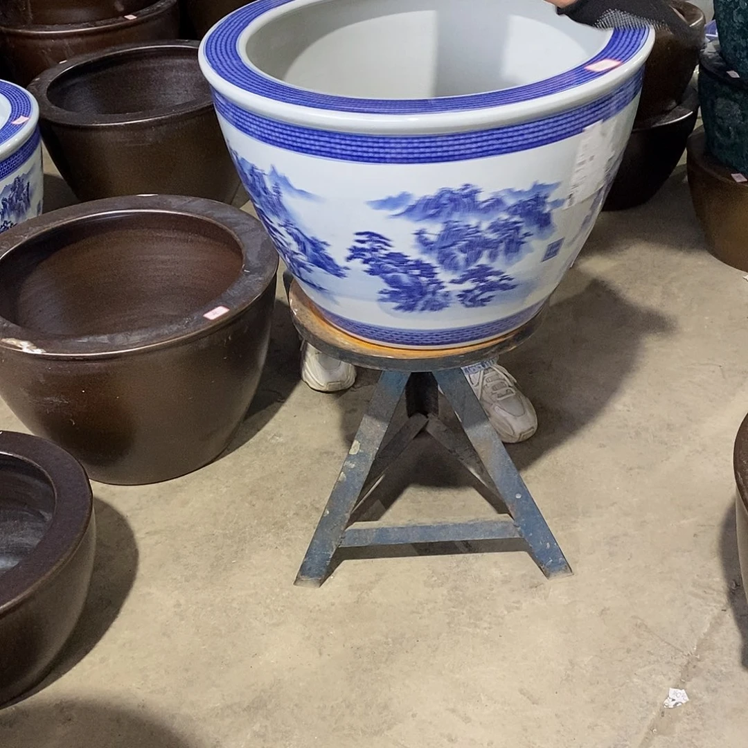 景德镇陶瓷鱼缸艺术景德镇陶瓷鱼缸艺术