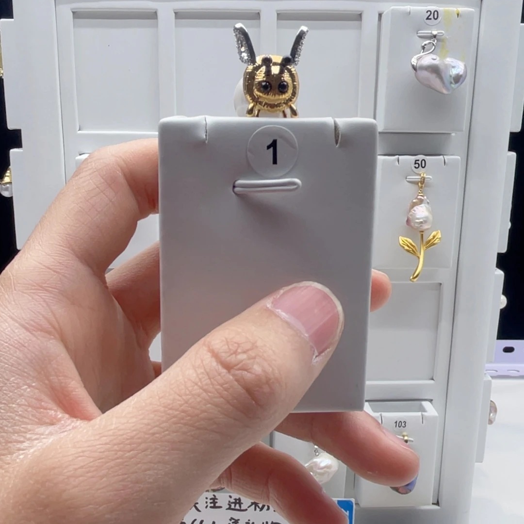 淡水珍珠颈饰合金