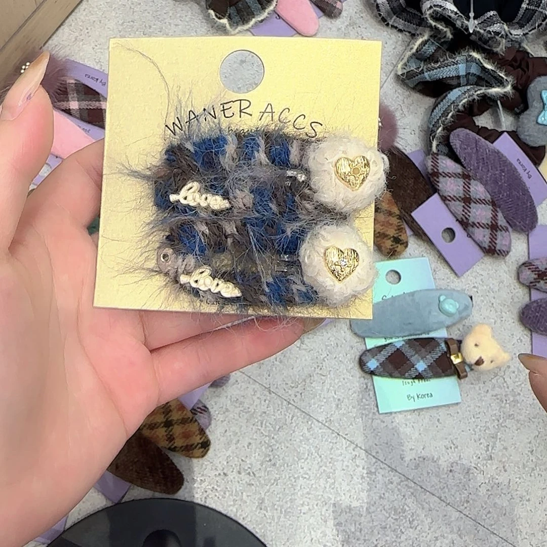 皮质非金属爱心拜拜