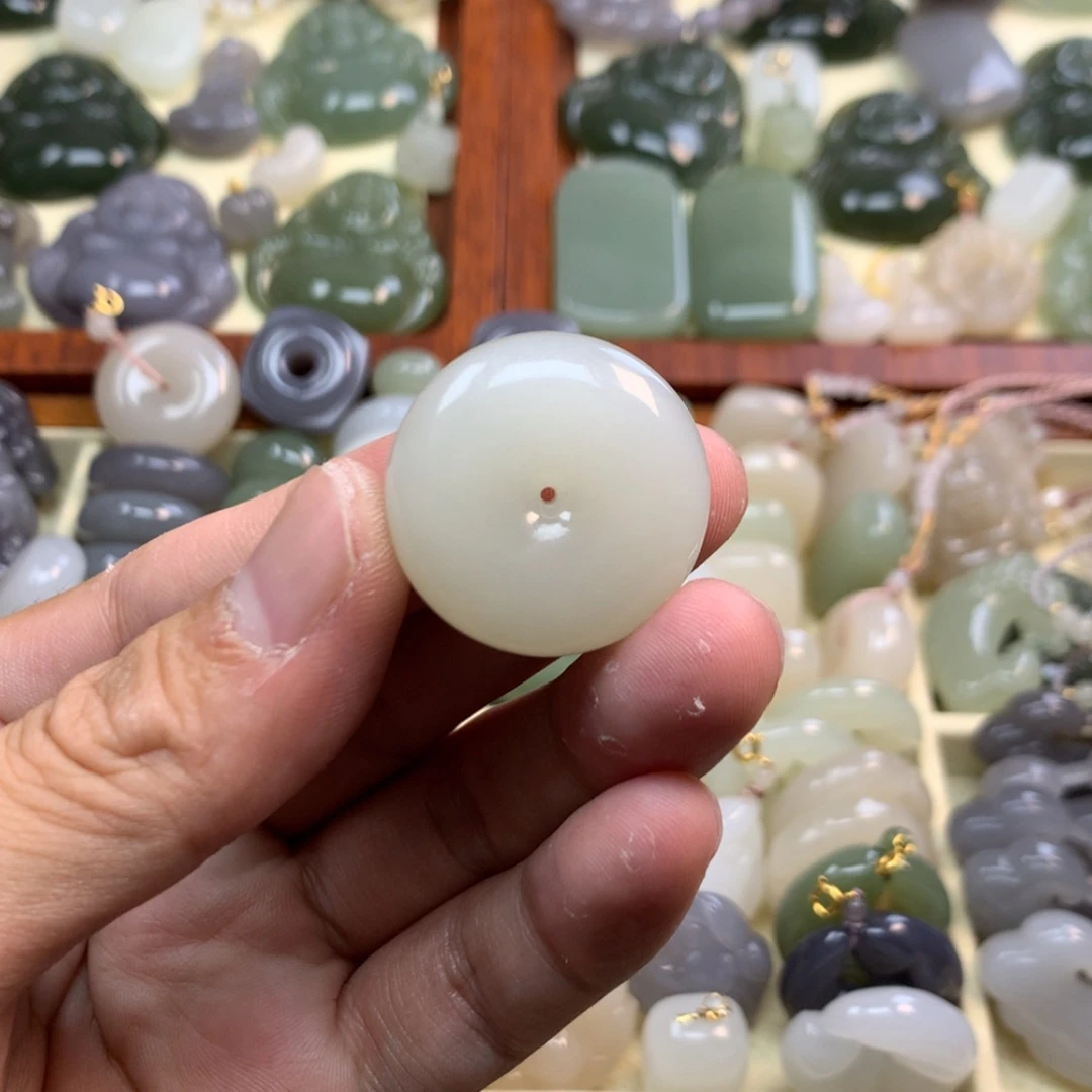 【闪购商品】和田玉未镶嵌颈饰?***羊