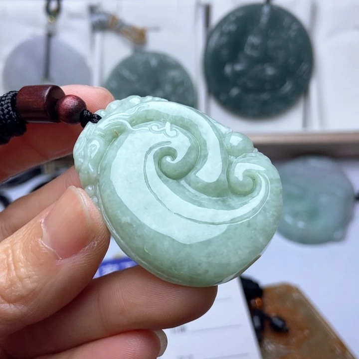 翡翠未镶嵌挂件翡翠