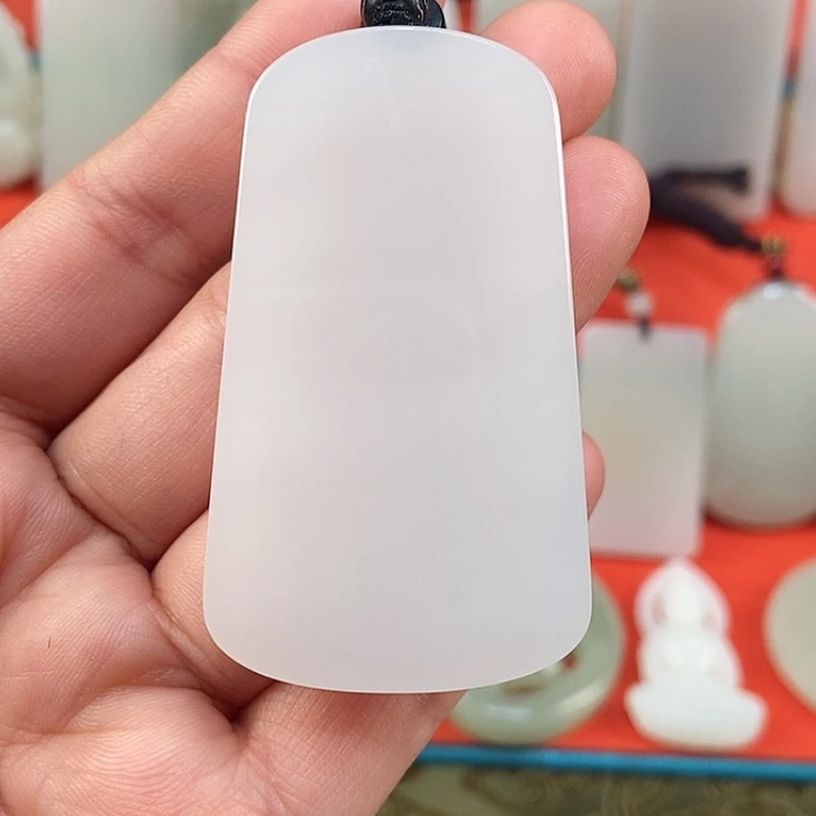 【闪购商品】颈饰未镶嵌和田玉