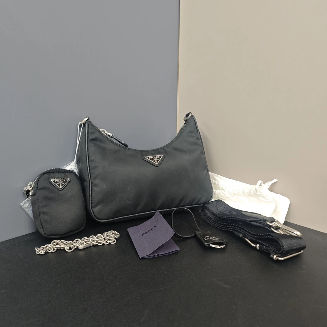 95新 Prada/普拉达 单肩包/15433282
