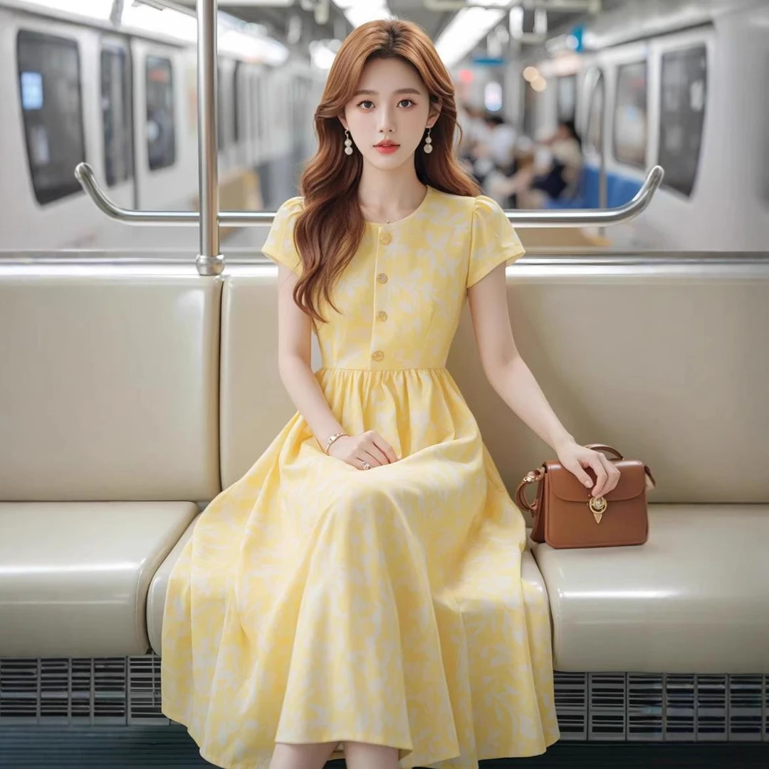 哥弟阿玛施正夏季新款法式温柔风气质黄色显白短袖连衣裙茶歇裙子