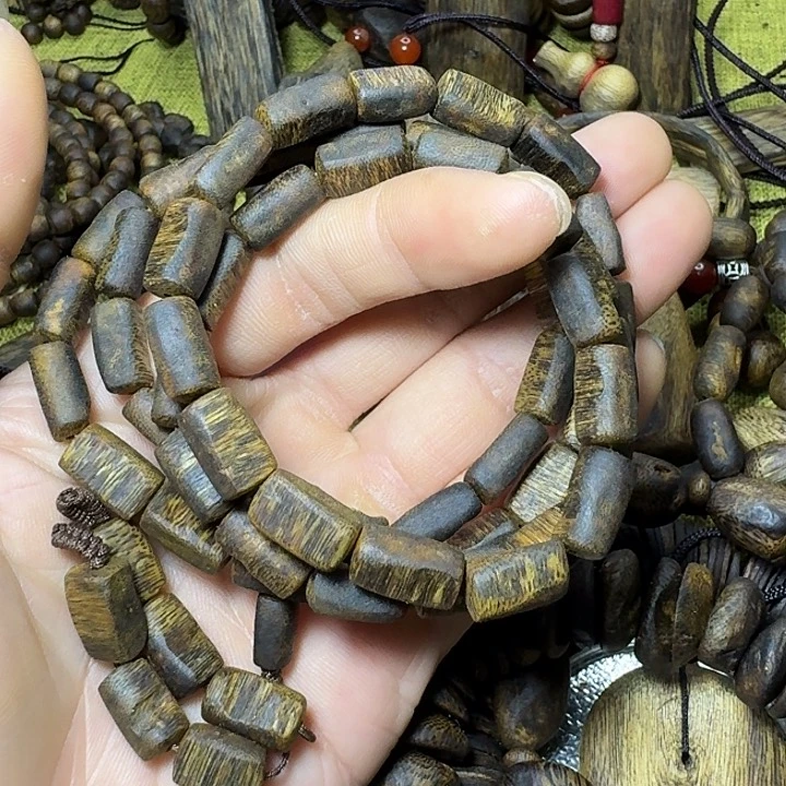 沉香碎屑沉香富****亨陆河沉浮高货328老料