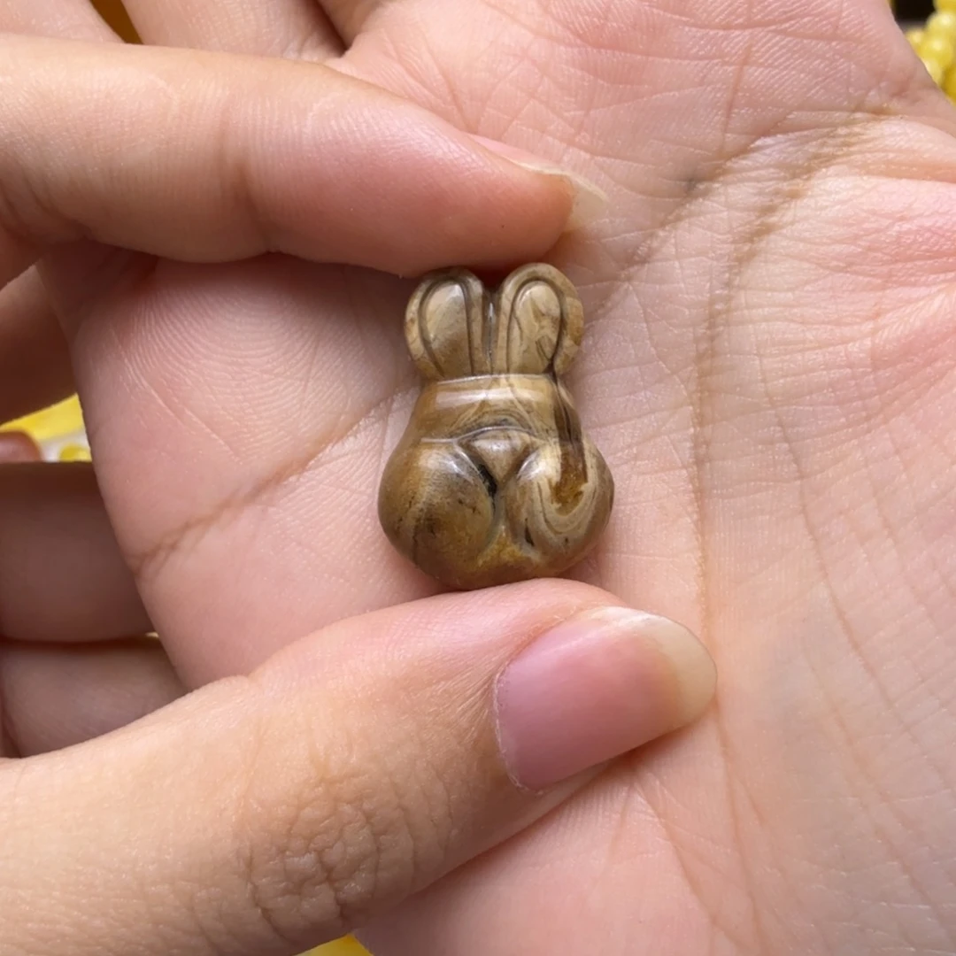 蜜蜡未镶嵌珠宝奇石