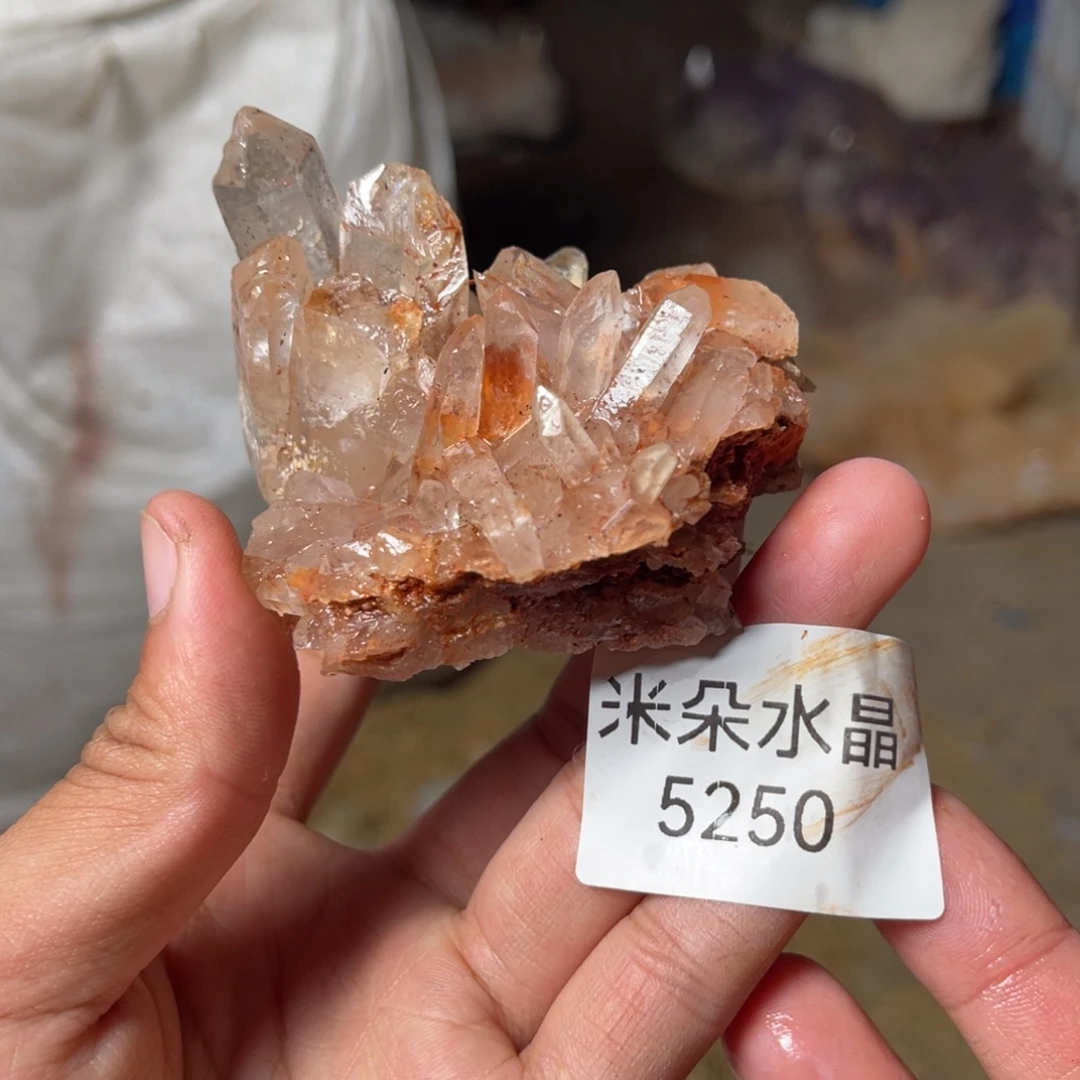 夏***m珠宝半成品水晶未镶嵌
