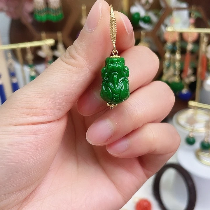 石英质玉耳钉合金