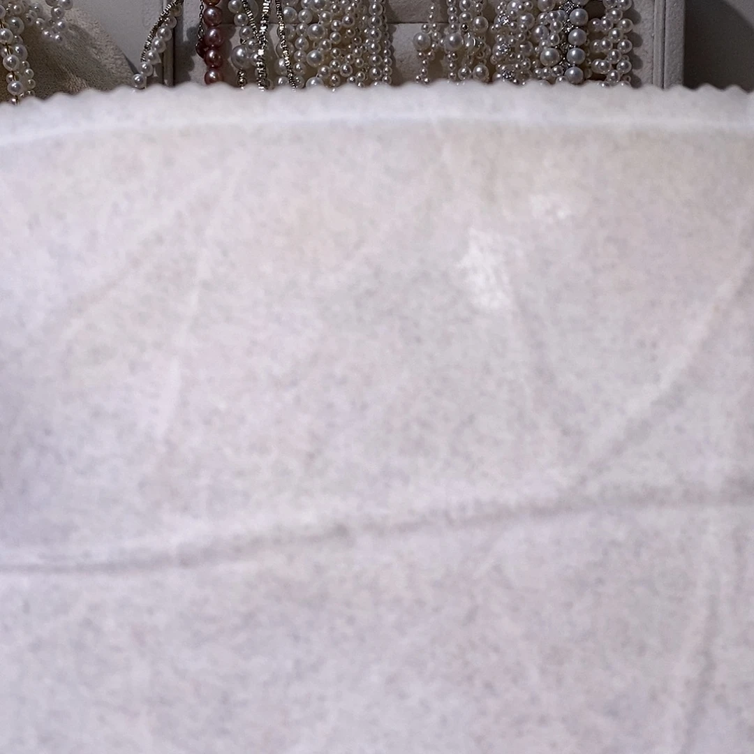 薇***澜淡水珍珠银S925镶嵌耳饰