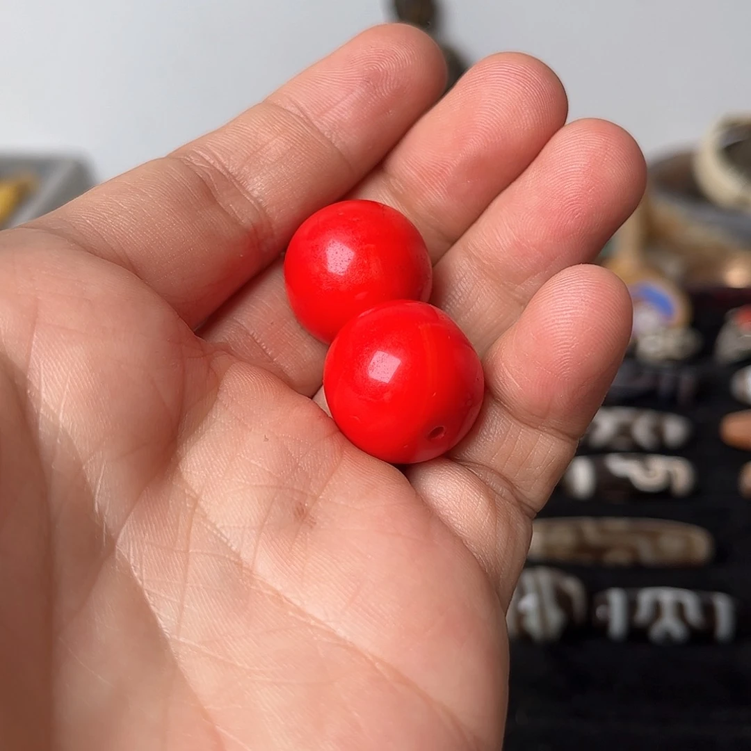 玻璃颈饰飞***胡