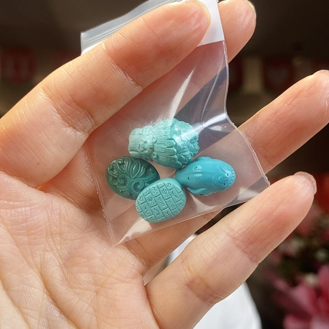 未镶嵌绿松石珠宝奇石