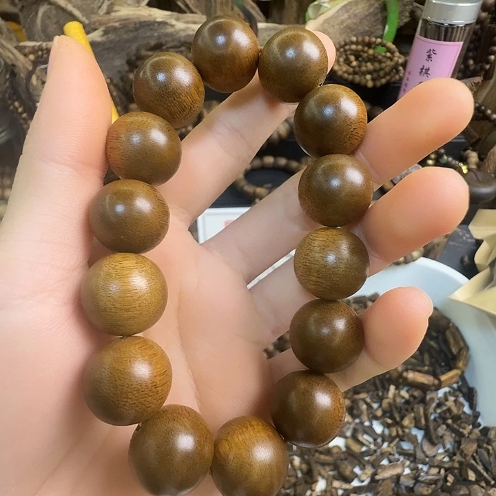 沉香沉香碎屑海南沉香黄油格1.6大16克➕沉香碎屑多样性