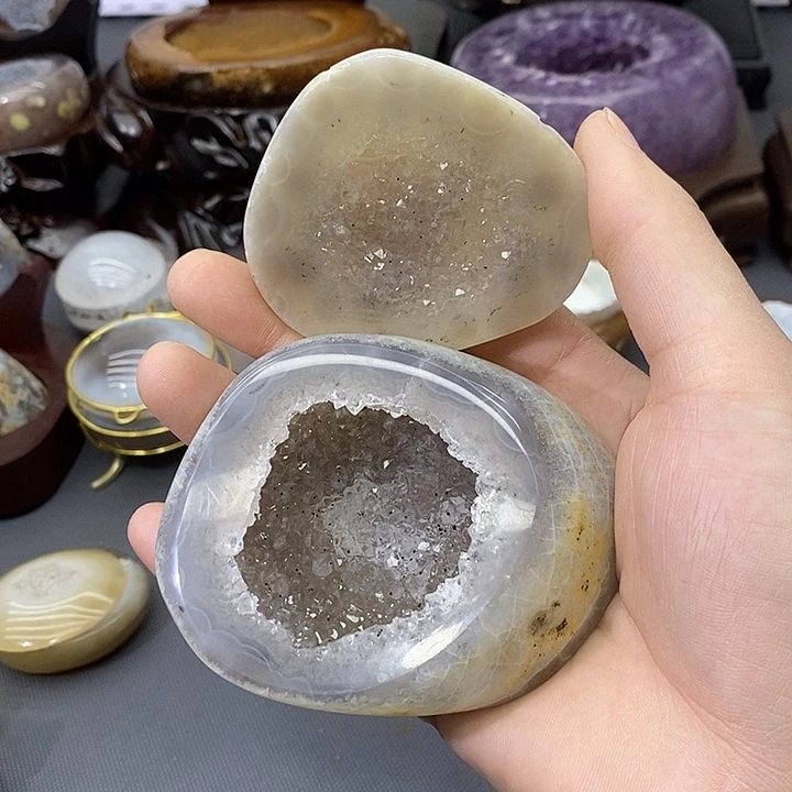 未镶嵌紫晶摆件聚宝盆