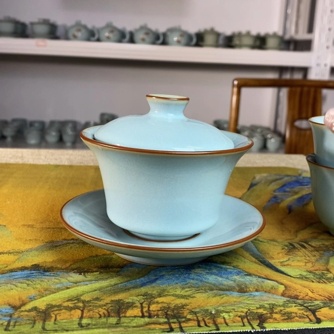 【闪购商品】天青马蹄盖碗微微瑕一对➕一对玉兰杯