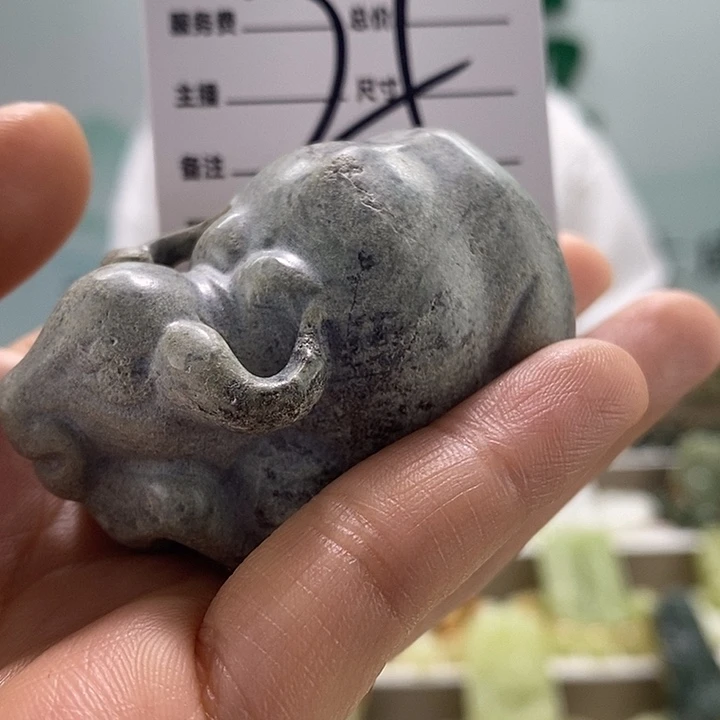 和田玉把件未镶嵌多瑕