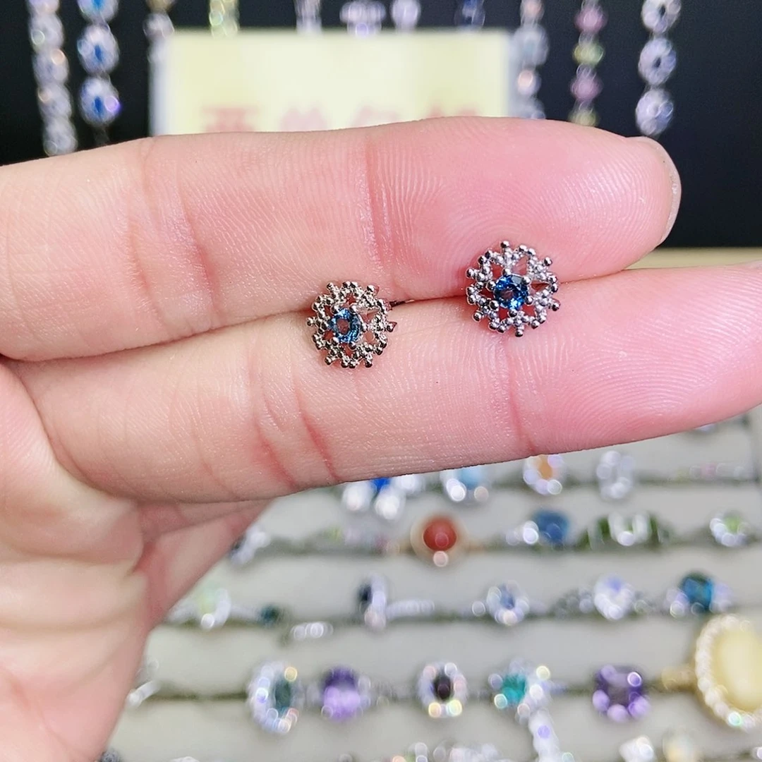 【闪购商品】未镶嵌托帕石耳饰