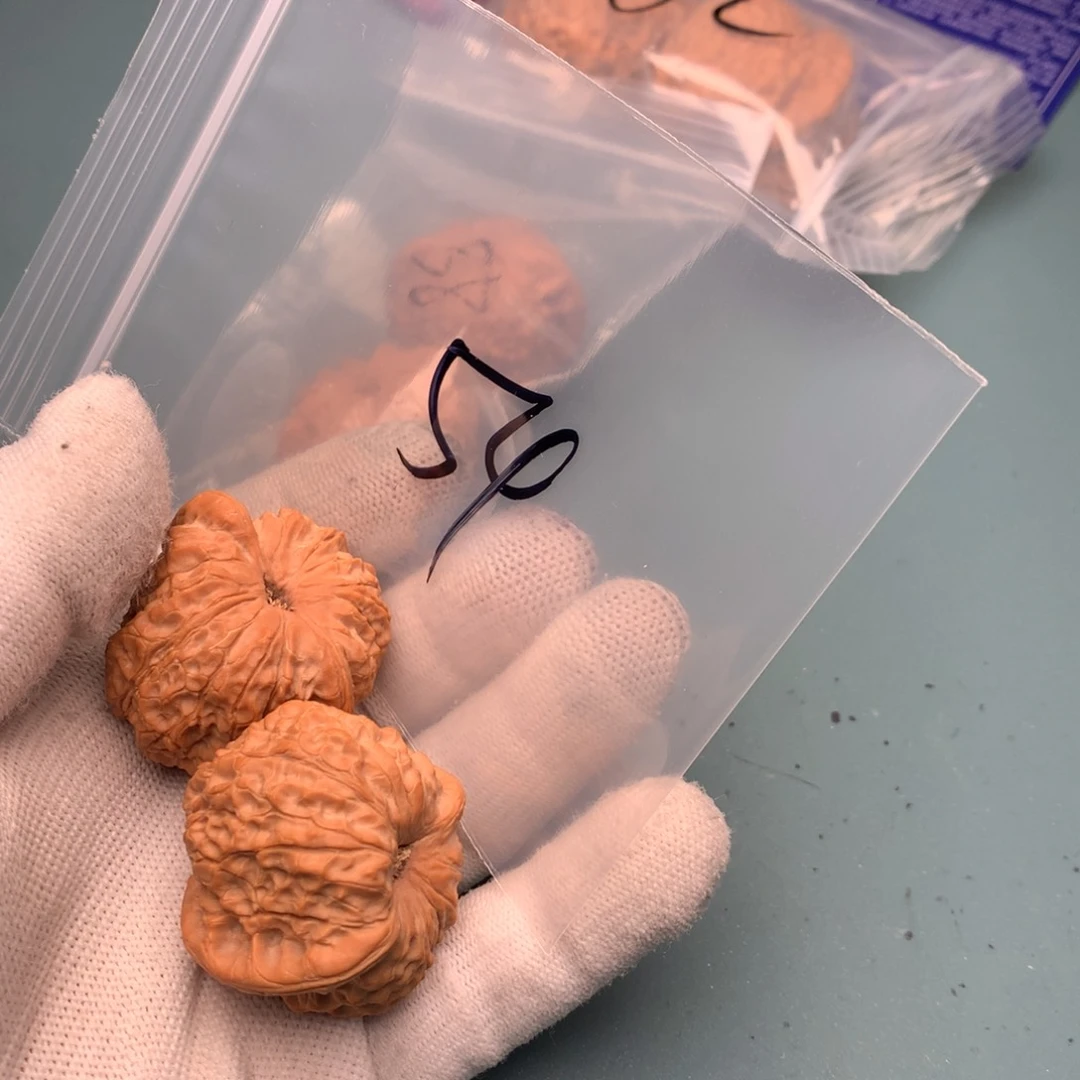 文玩核桃把件一**爱