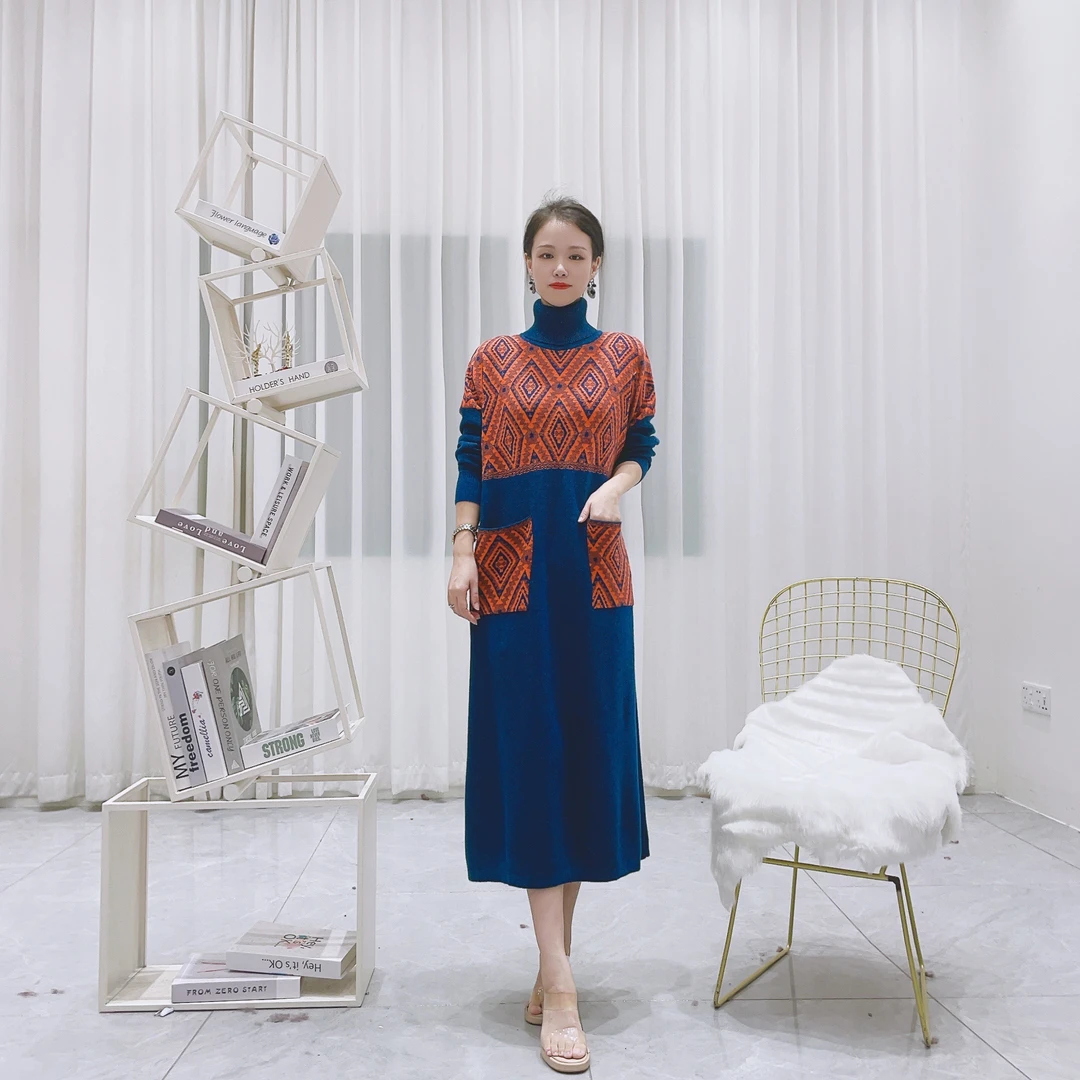 6051高领菱形格轻奢设计师秋冬新款连衣裙