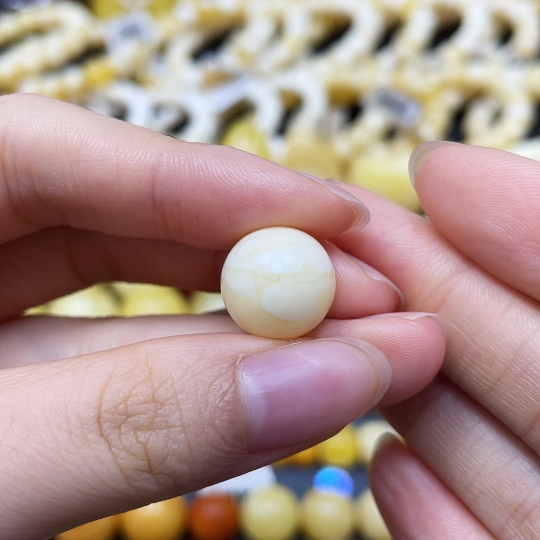 未镶嵌蜜蜡裸石圆珠13.4mm