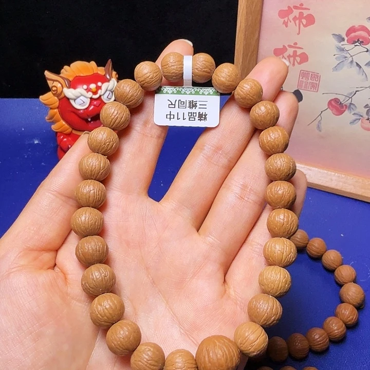 し***天猴头核桃吊坠凤羽