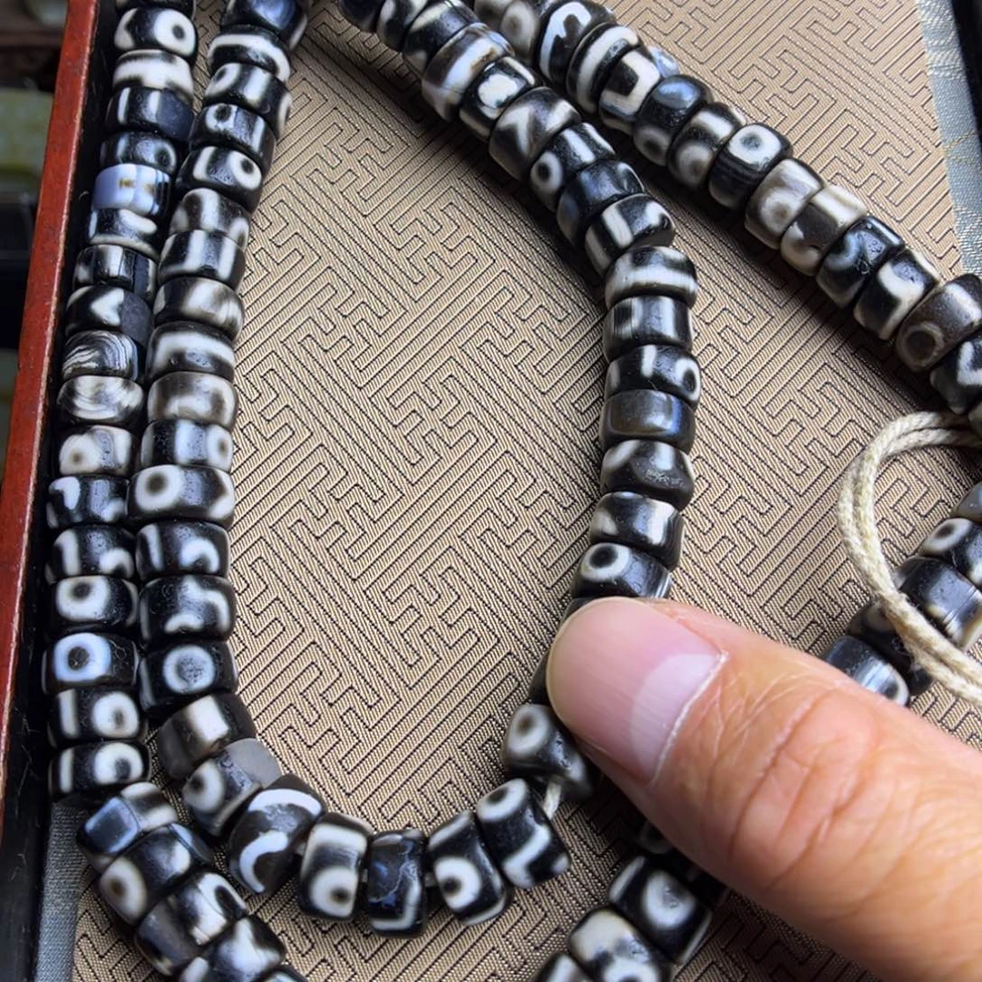 森***坊玛瑙/玉髓未镶嵌车挂108粒玛瑙挂件