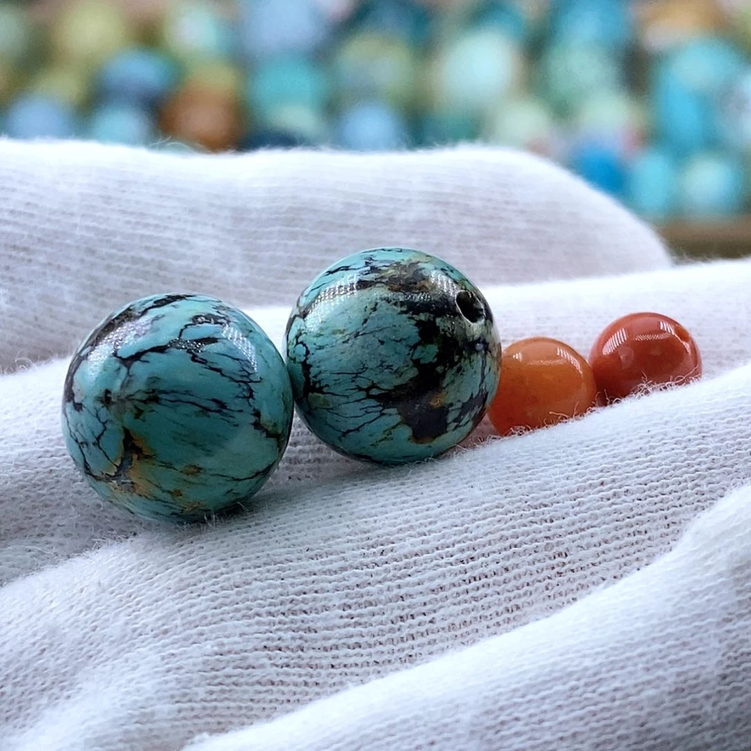 南红玛瑙未镶嵌珠宝奇石