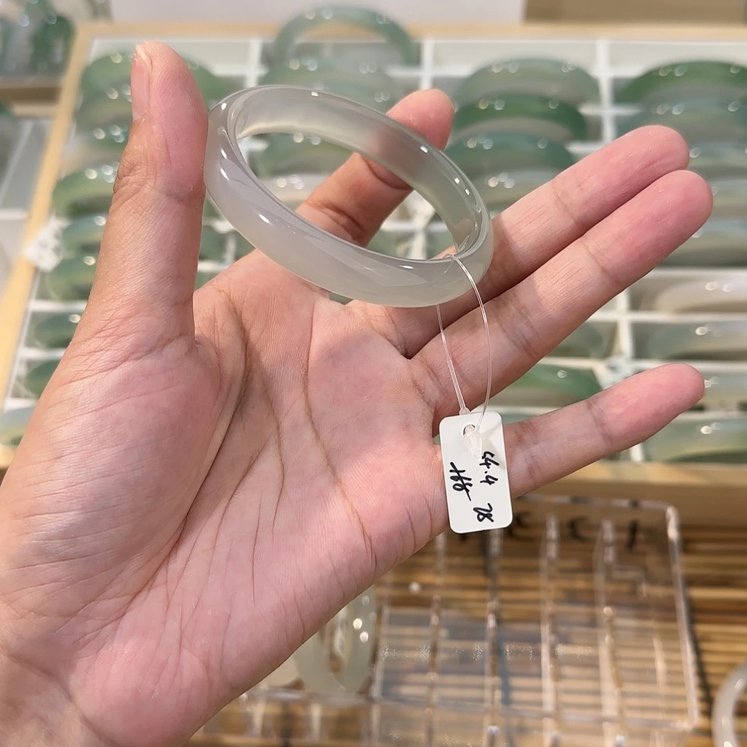 手镯玛瑙/玉髓未镶嵌圈口54.4