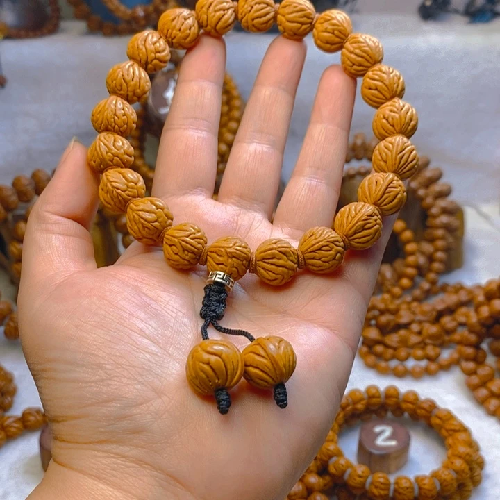 吊坠桃核地球仪手持