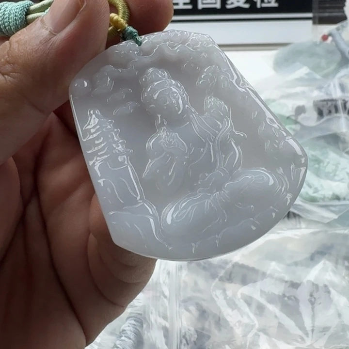 翡翠未镶嵌颈饰天然缅甸A货翡翠