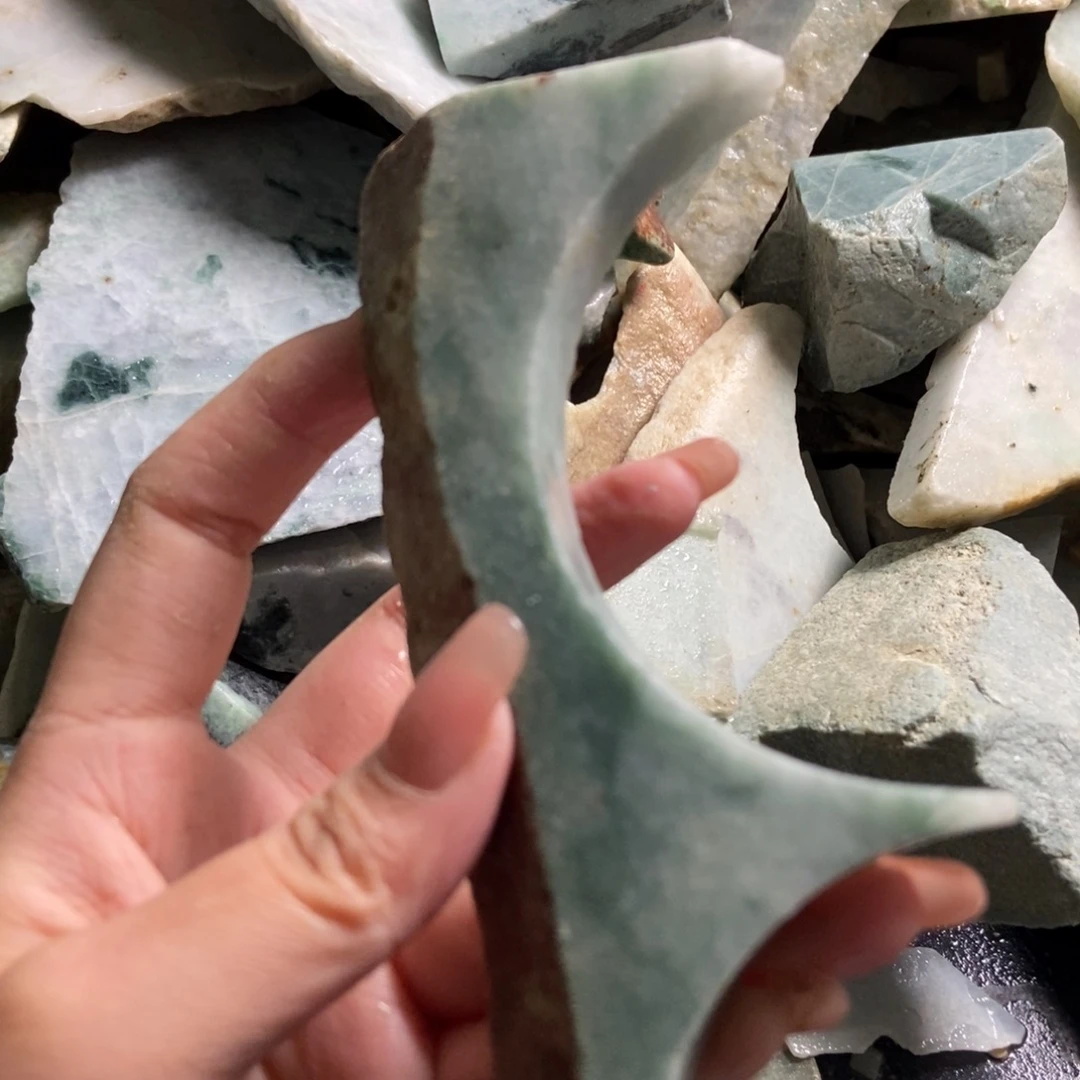 翡翠未镶嵌挂件天然翡翠