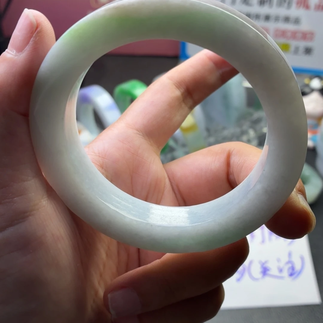 定制翡翠未镶嵌缅A翡翠多样性发一