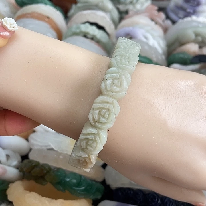 石英质玉手镯未镶嵌