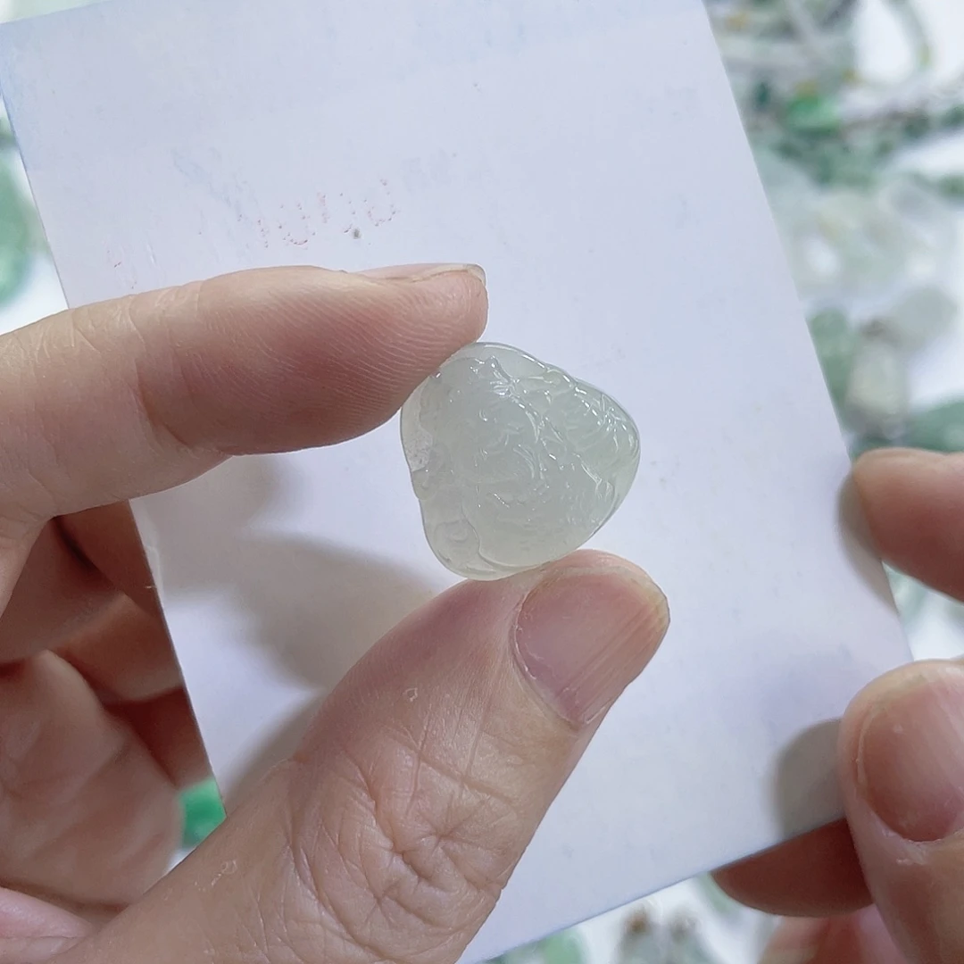 翡翠未镶嵌颈饰御龙财神