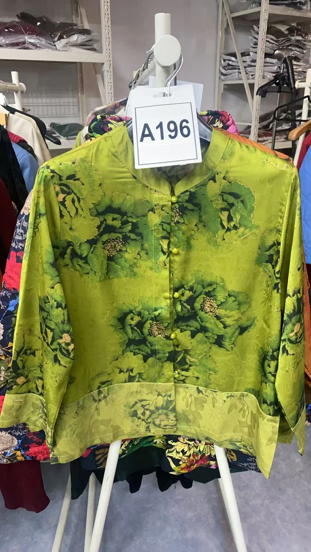 A196-女装显瘦宽松型衬衫民族风印花中老年女装夏季